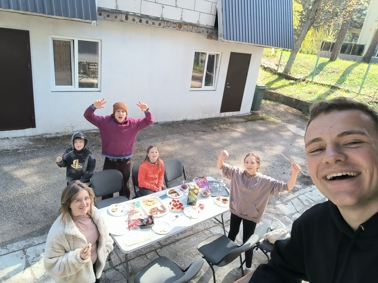Подростковый клуб